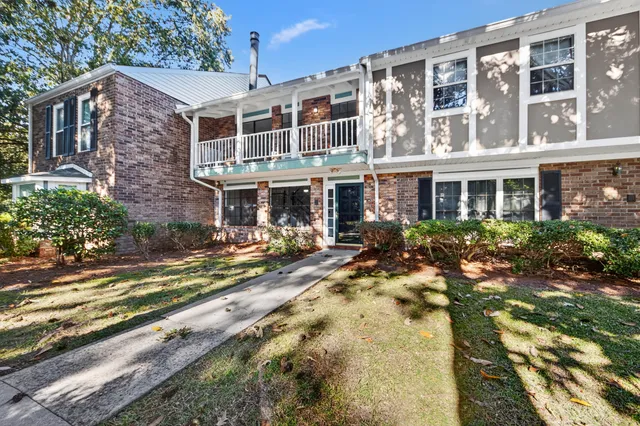 $320,000 | 2943 Cathedral Lane, Charleston, SC 29414