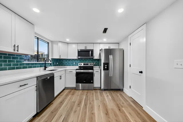 $320,000 | 2943 Cathedral Lane, Charleston, SC 29414