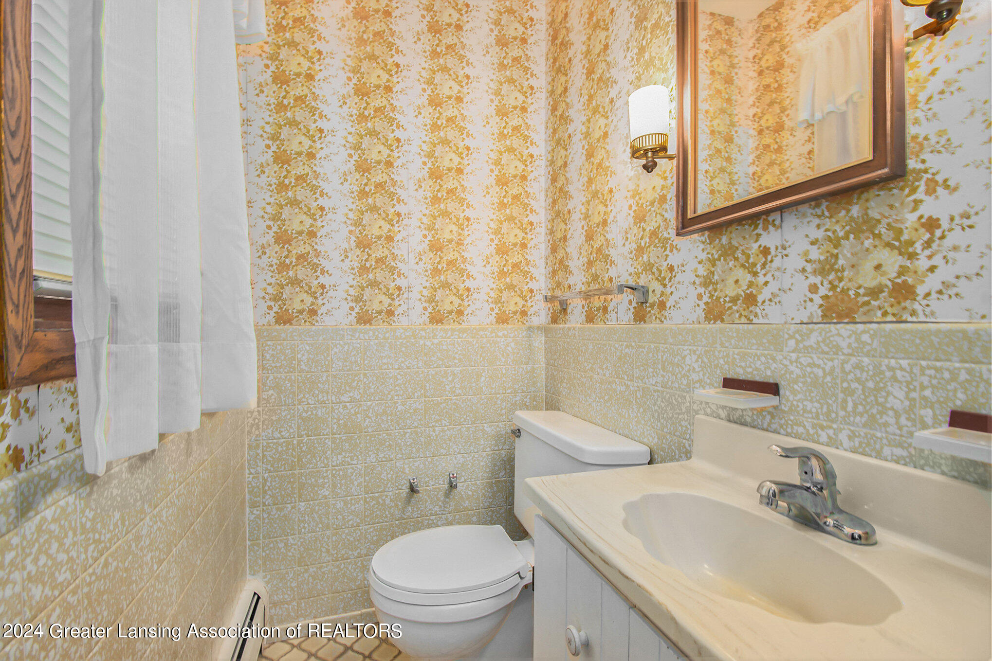 18670 Weller Road Gregory, MI 48137 - Photo 15 of 35 Half Bath