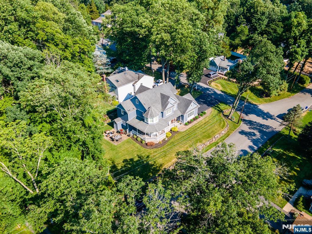 44 Forest Terrace Wayne, NJ 07470 - Photo 4 of 32 an aerial view of a house with a yard