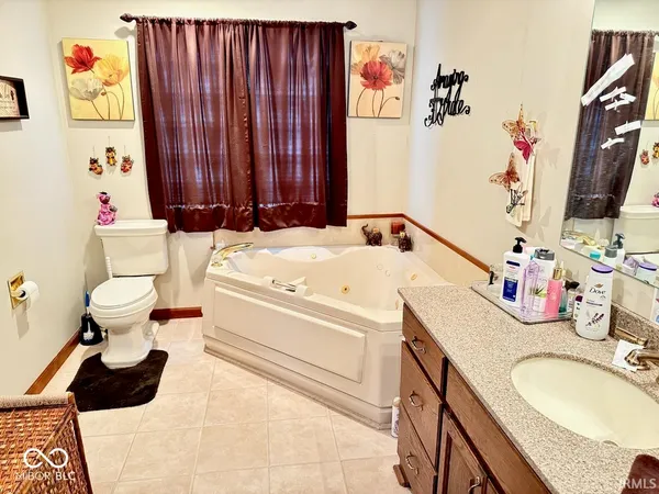 $337,000 | 5100 West Prairiewood Drive, Muncie, IN 47304