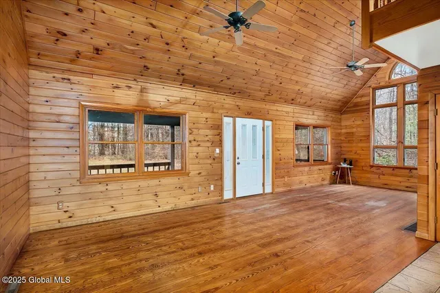 $549,995 | 225 Highway 74, Schroon Lake, NY 12870