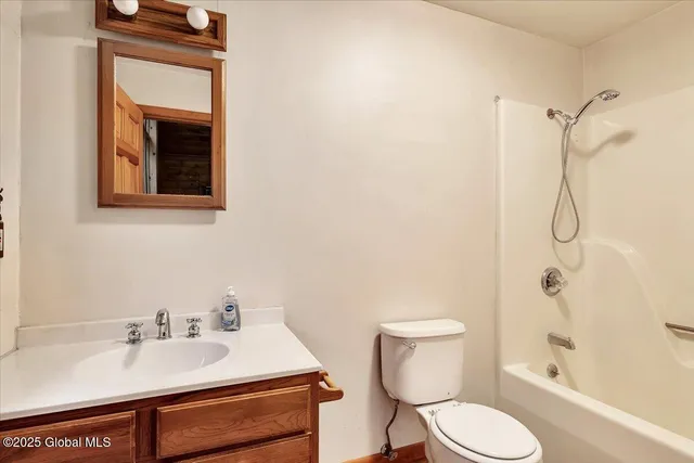 $549,995 | 225 Highway 74, Schroon Lake, NY 12870