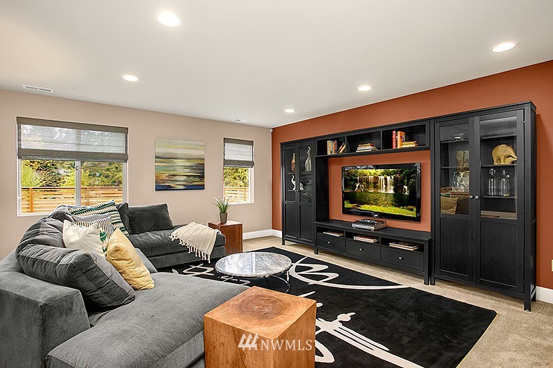 5100 Northeast 11th Place Renton, WA 98059 - Photo 12 of 25