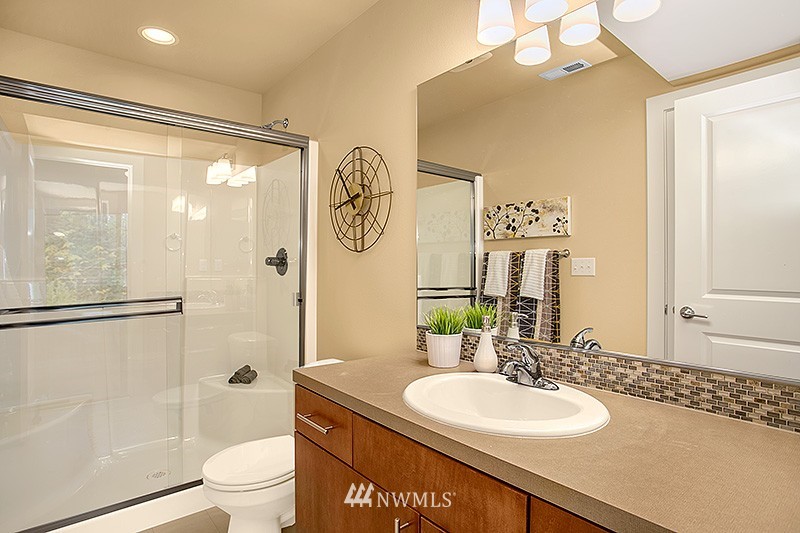 5100 Northeast 11th Place Renton, WA 98059 - Photo 14 of 25