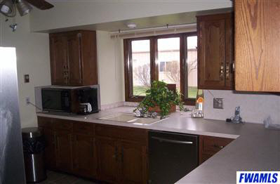 12012 Aboite Road Roanoke, IN 46783 - Photo 5 of 16