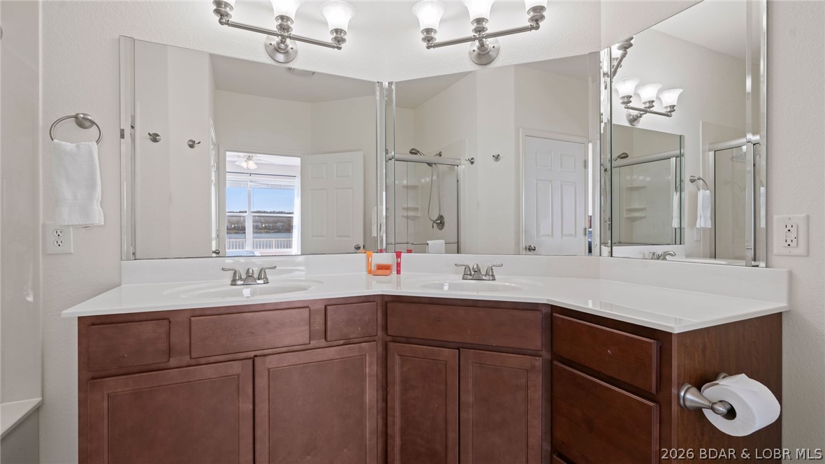 64 Knox Road, Unit N105 Rocky Mount, MO 65072 - Photo 32 of 62 Master Bathroom