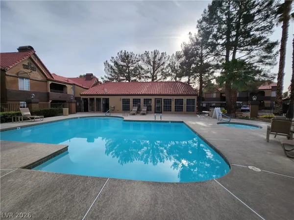 $1,450 | 2200 South Fort Apache Road, Unit 2164, Las Vegas, NV 89117