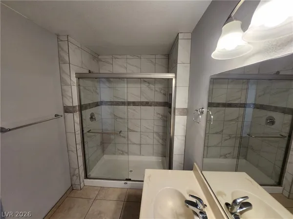 $1,450 | 2200 South Fort Apache Road, Unit 2164, Las Vegas, NV 89117