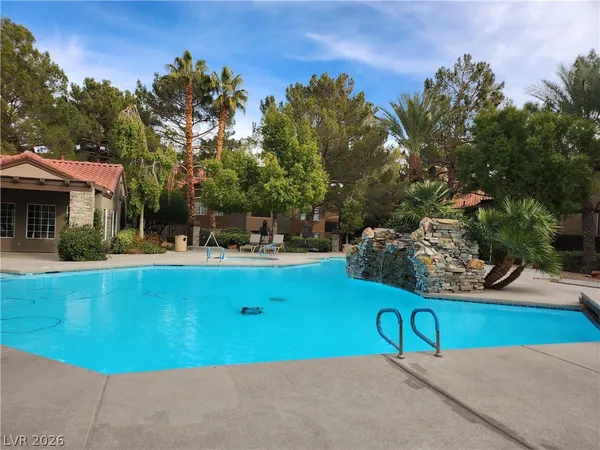 $1,450 | 2200 South Fort Apache Road, Unit 2164, Las Vegas, NV 89117