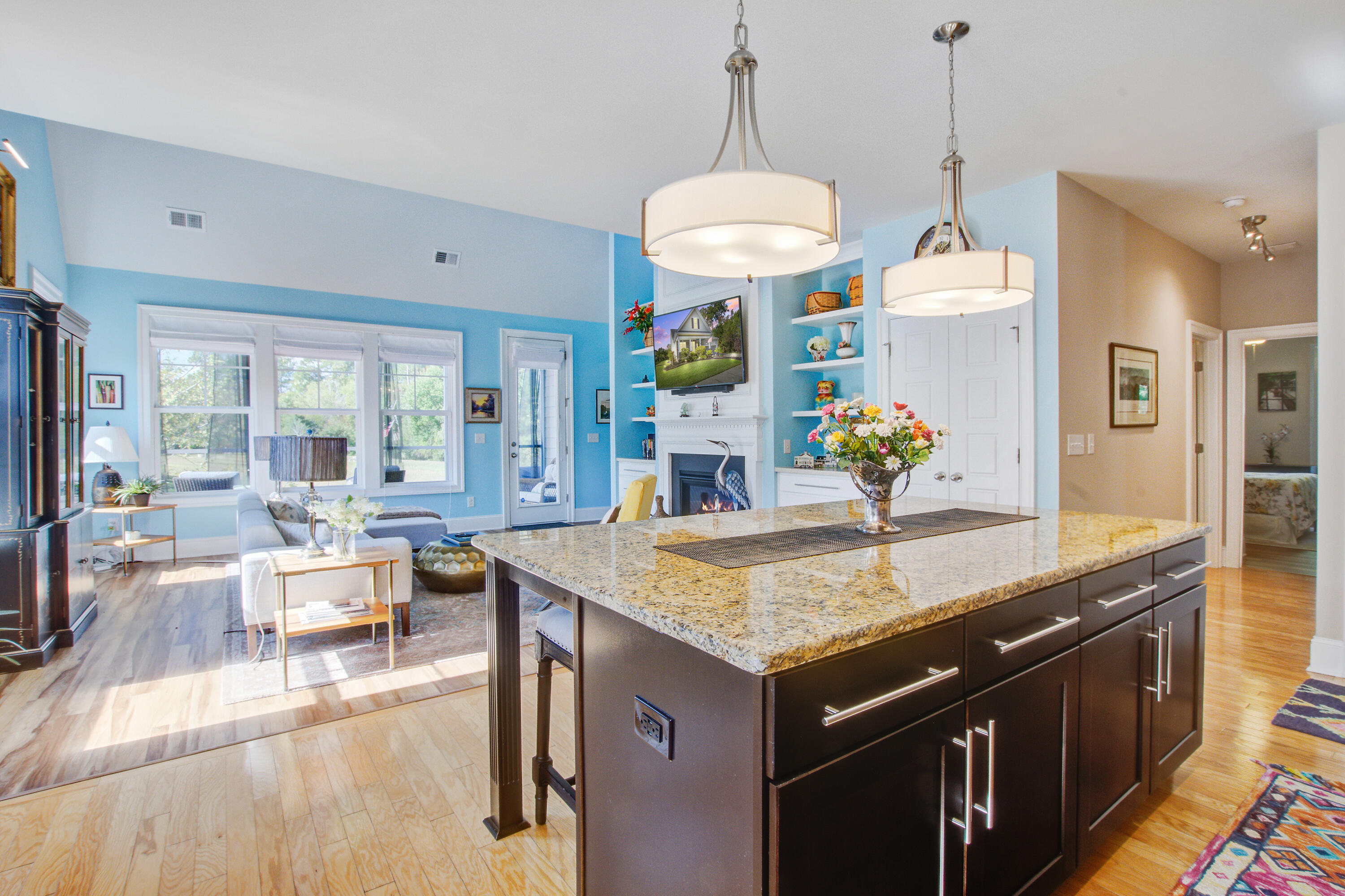 303 Kilarney Road Summerville, SC 29483 - Photo 15 of 54 303 (17)