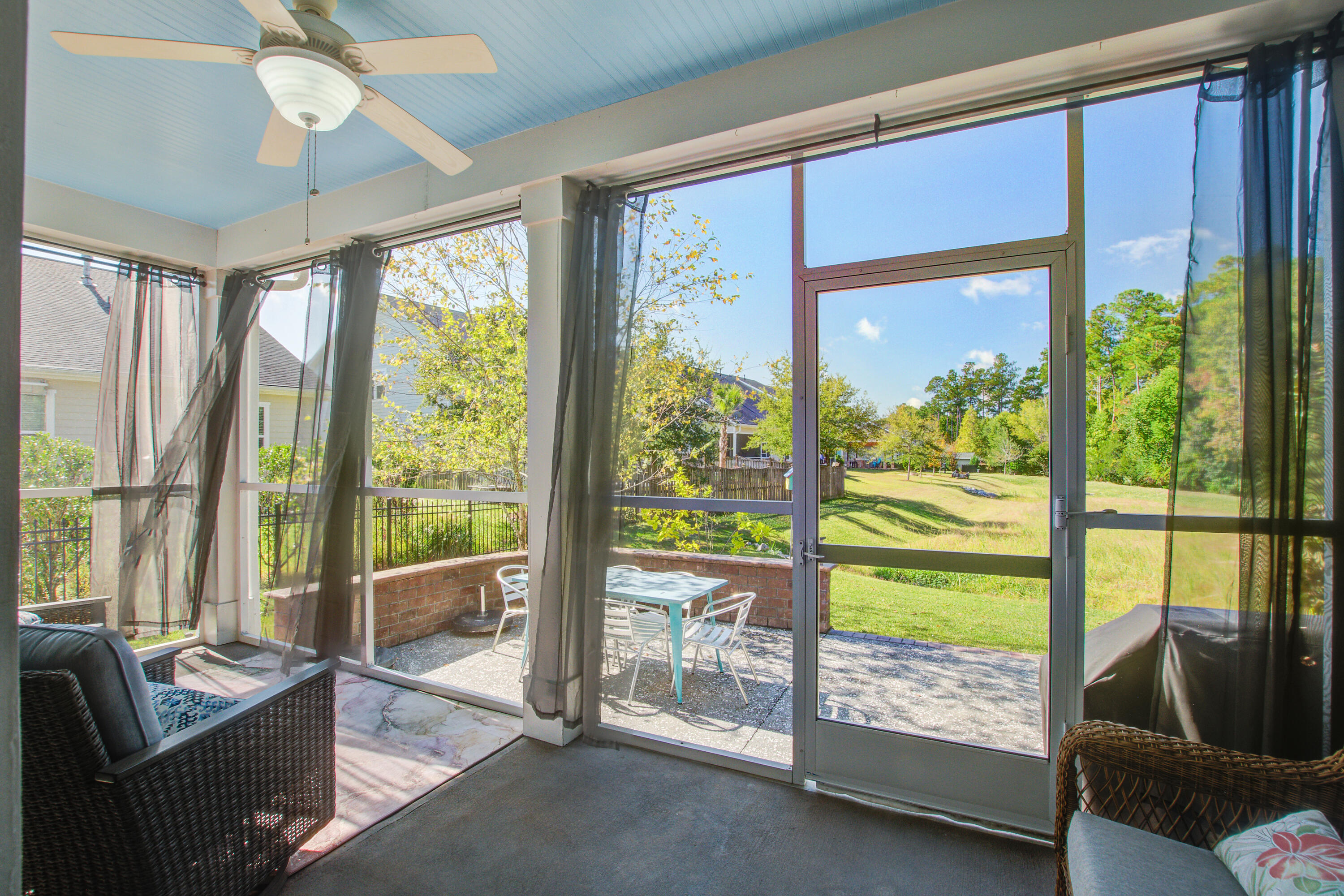 303 Kilarney Road Summerville, SC 29483 - Photo 38 of 54 303 (40)