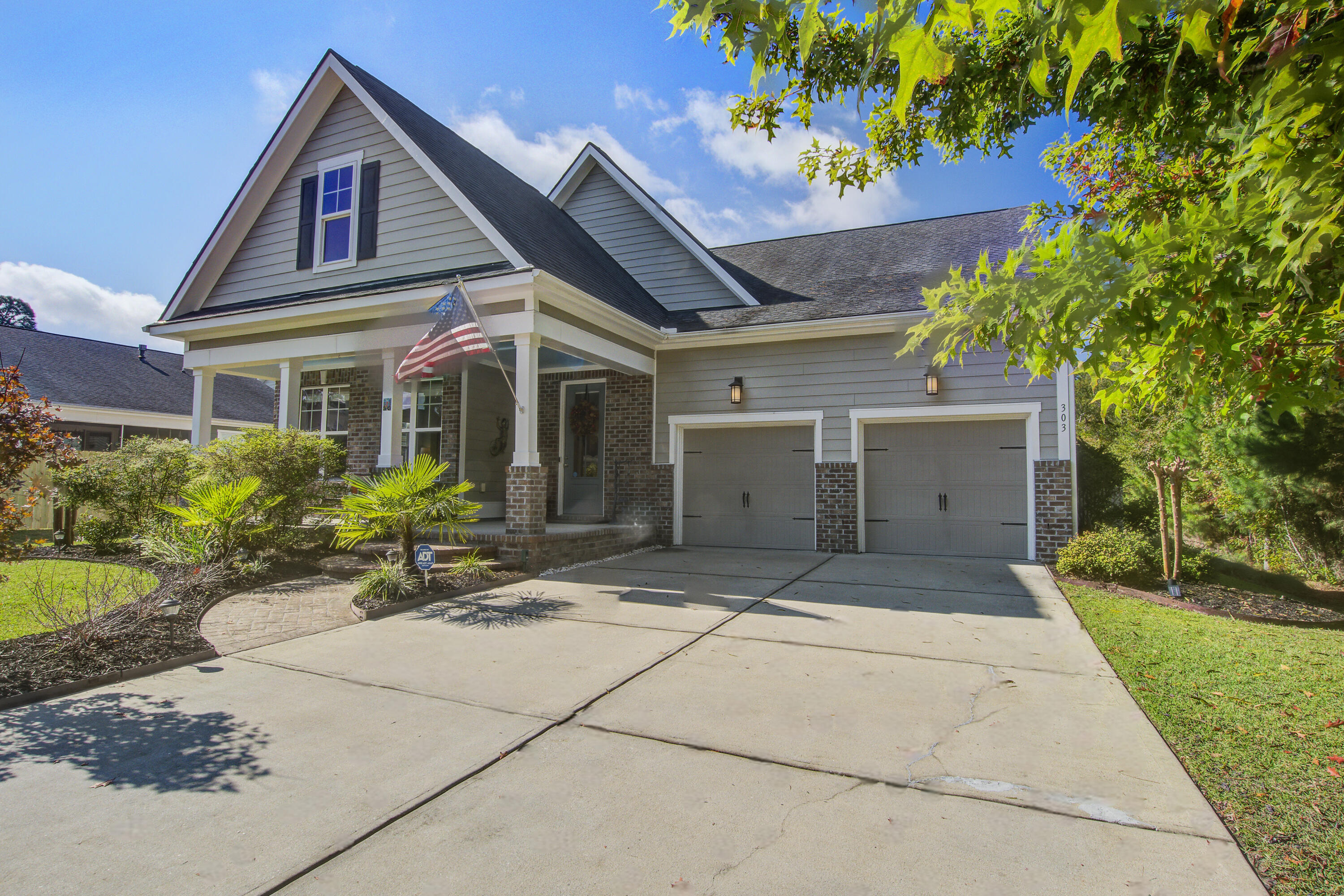 303 Kilarney Road Summerville, SC 29483 - Photo 53 of 54 303 (4)