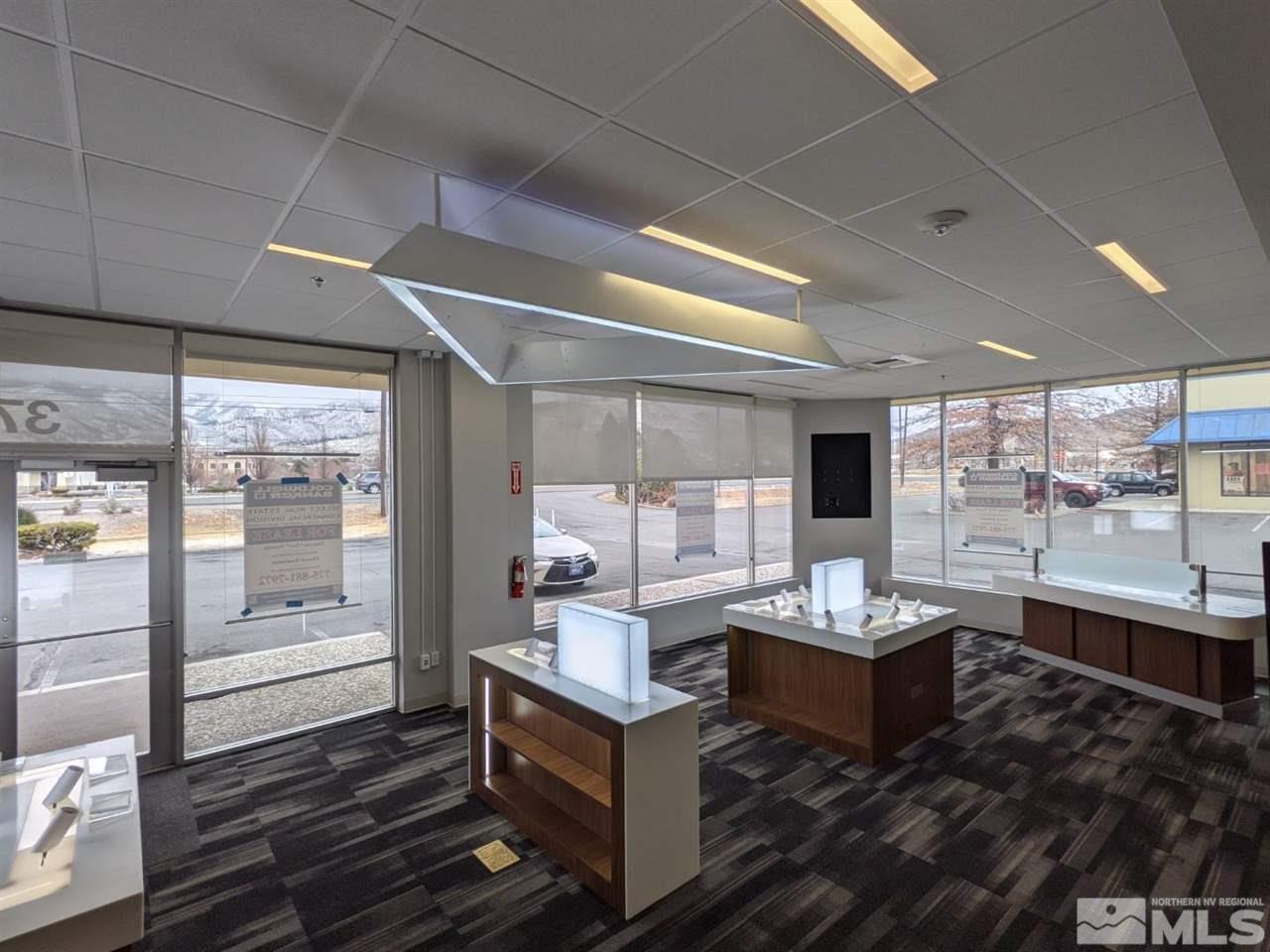 3745 North Carson Street, Unit 3745 Carson City, NV 89706 - Photo 8 of 33 a living room with couch