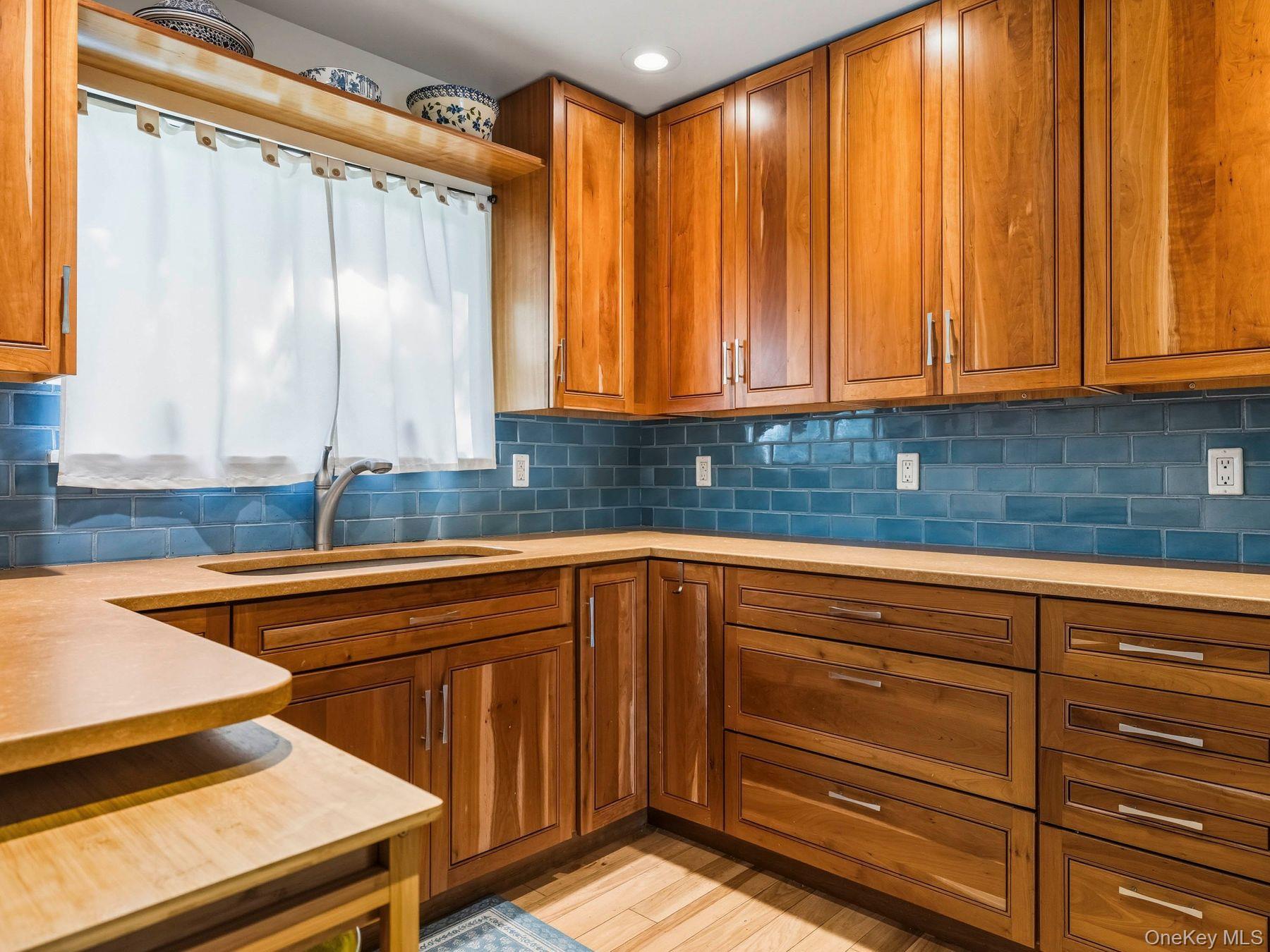 47 Rondout Harbor Port Ewen, NY 12466 - Photo 8 of 50 Gallery Image 8