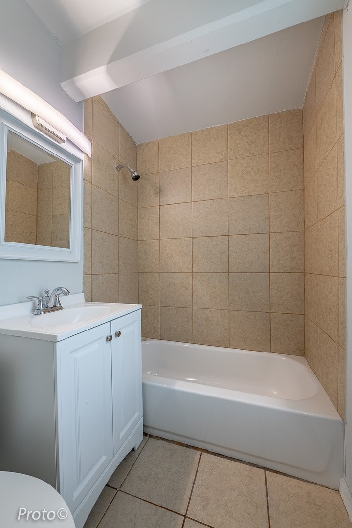 9145 South Prairie Avenue Chicago, IL 60619 - Photo 15 of 22