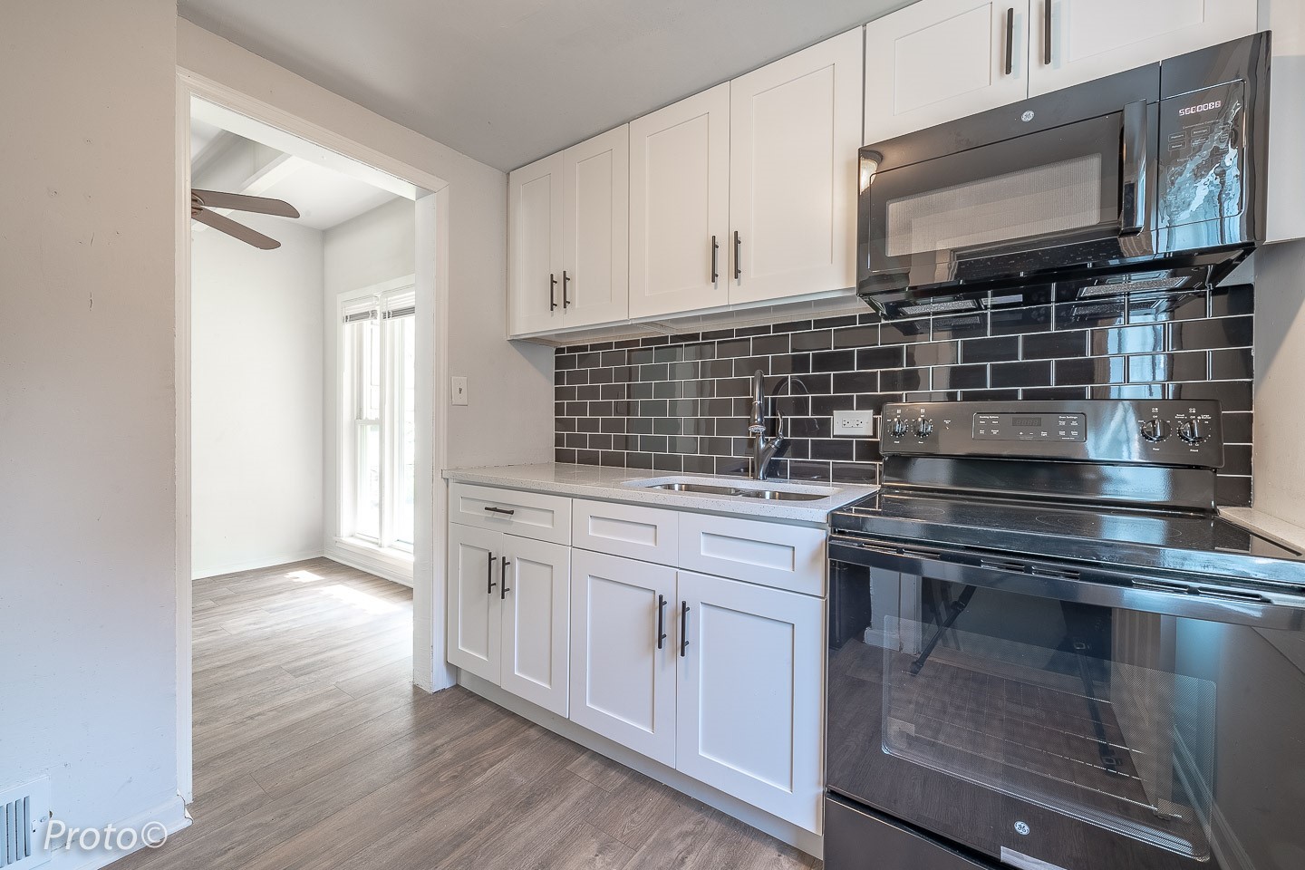 9145 South Prairie Avenue Chicago, IL 60619 - Photo 7 of 22