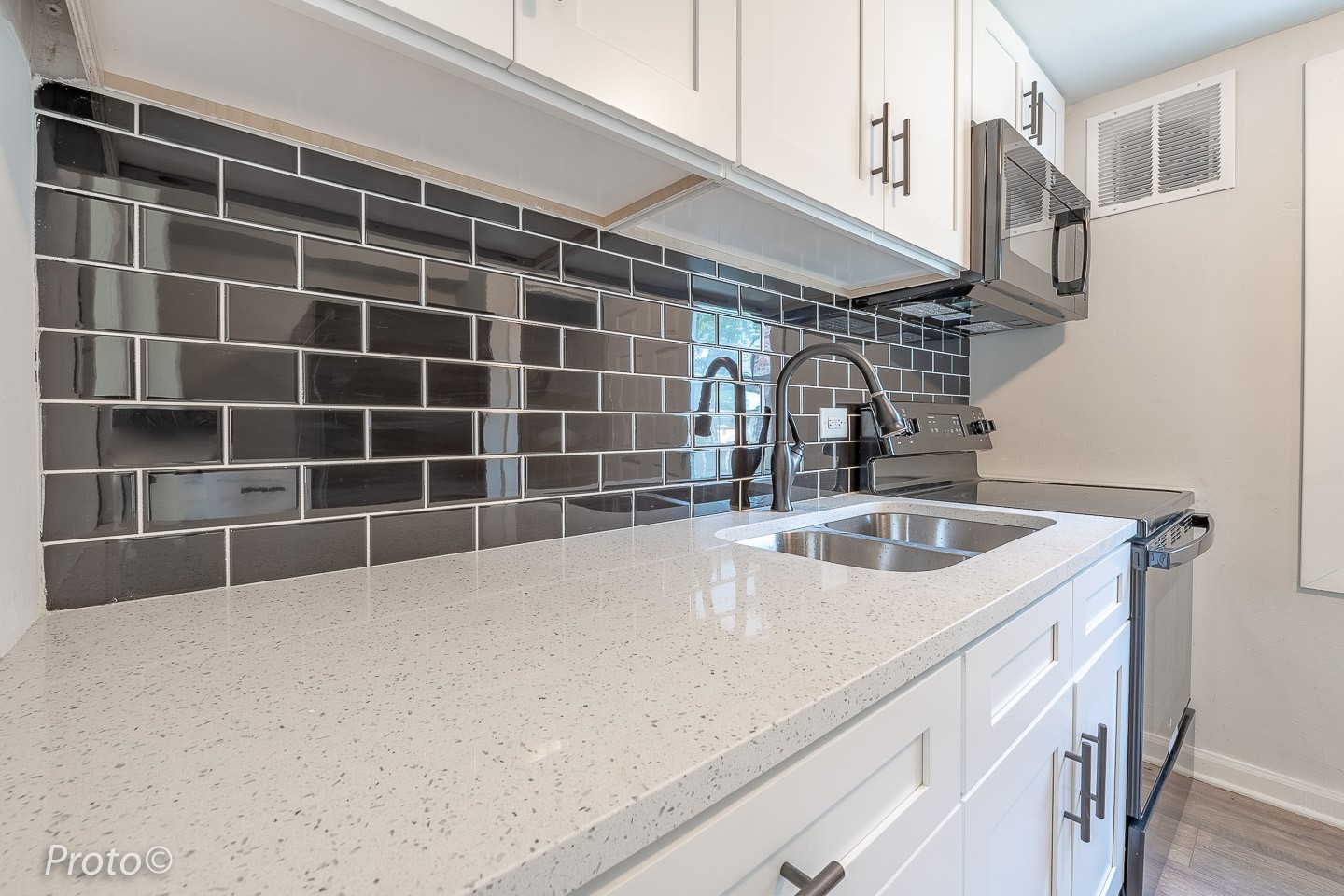 9145 South Prairie Avenue Chicago, IL 60619 - Photo 9 of 22