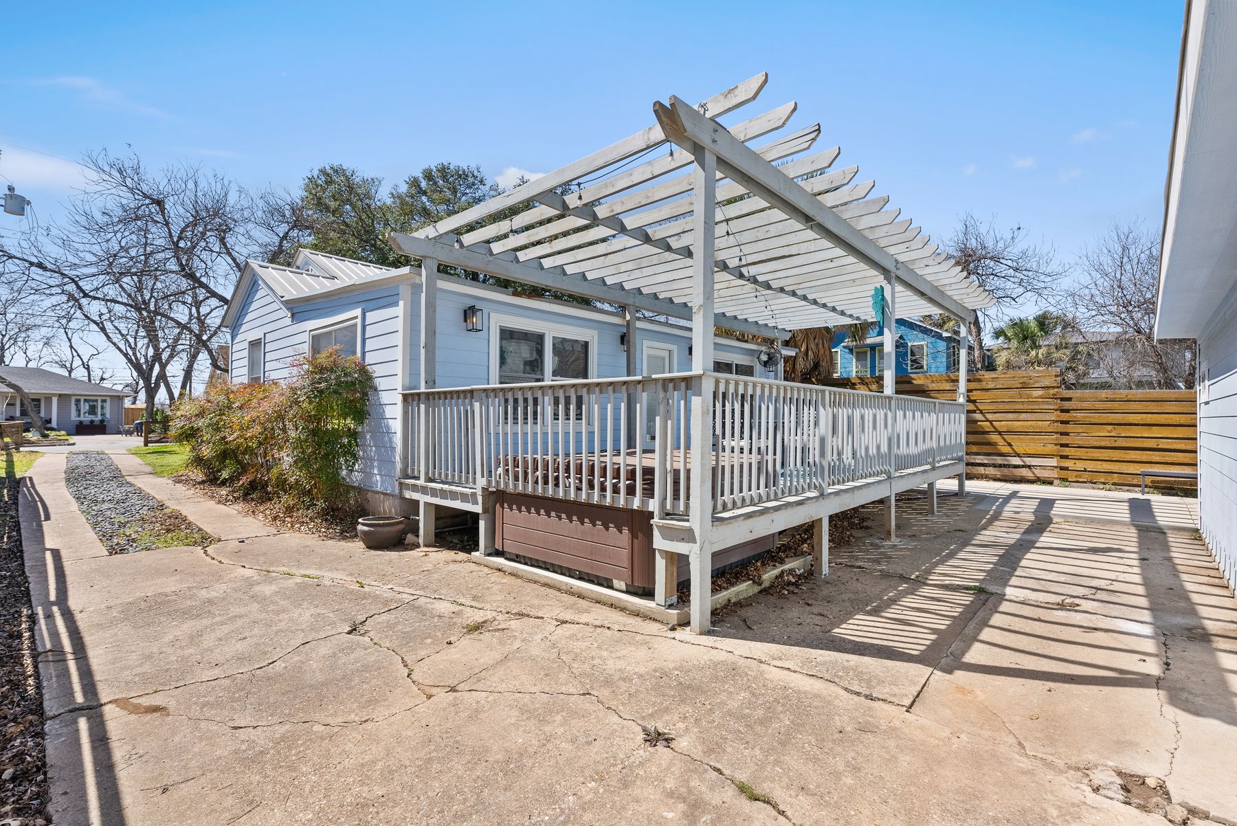 906 East 43rd Street Austin, TX 78751 - Photo 15 of 18