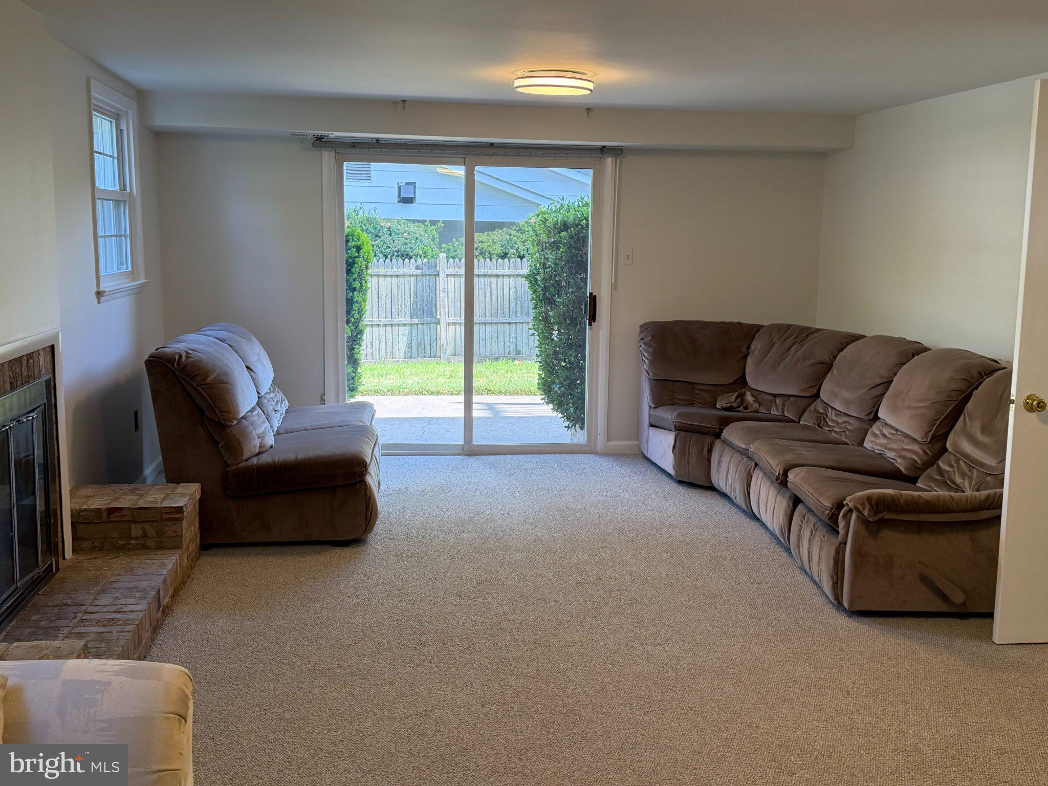 1009 Broadmore Circle Silver Spring, MD 20904 - Photo 14 of 46 Spacious living area with outdoor view.