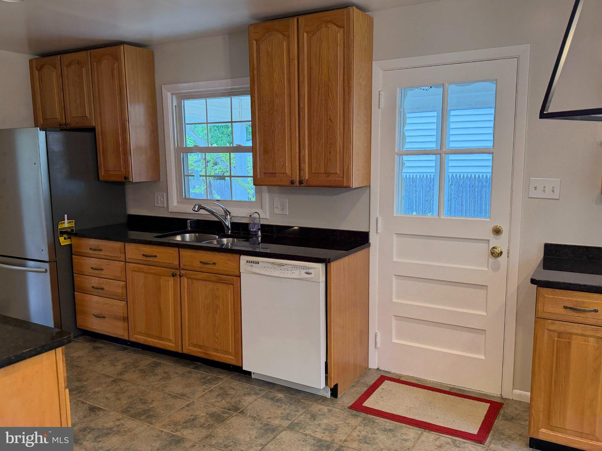 1009 Broadmore Circle Silver Spring, MD 20904 - Photo 22 of 46 Bright and inviting kitchen space.