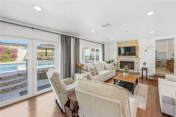 $700,000 | 11 E Crescent, Redlands, CA 92373