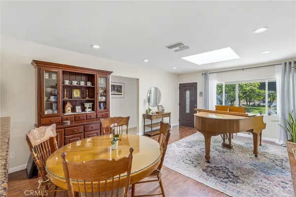 $700,000 | 11 E Crescent, Redlands, CA 92373