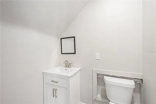 $184,900 | 524 Colorado Avenue, Kansas City, MO 64124