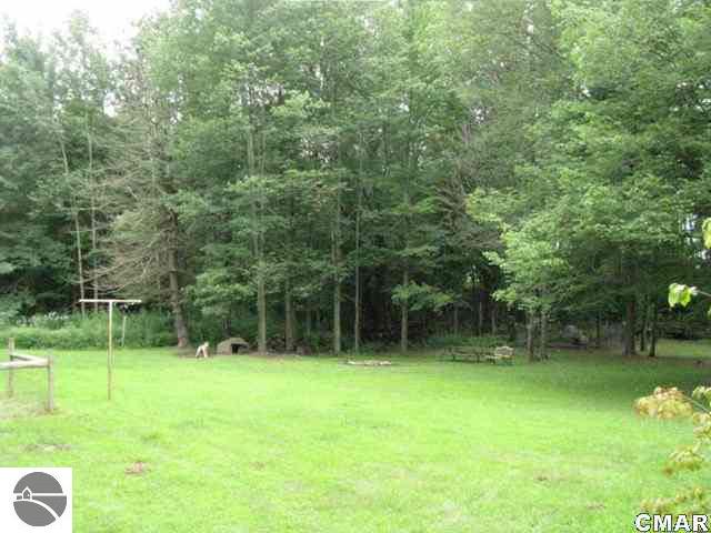 4220 East Baseline Road Mount Pleasant, MI 48858 - Photo 21 of 23 1772716-20.JPG