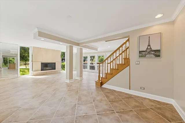 $625,000 | 1136 Barneswood Drive, Downers Grove, IL 60515