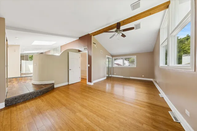 $625,000 | 1136 Barneswood Drive, Downers Grove, IL 60515