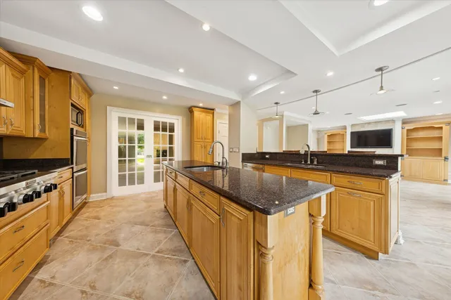 $625,000 | 1136 Barneswood Drive, Downers Grove, IL 60515