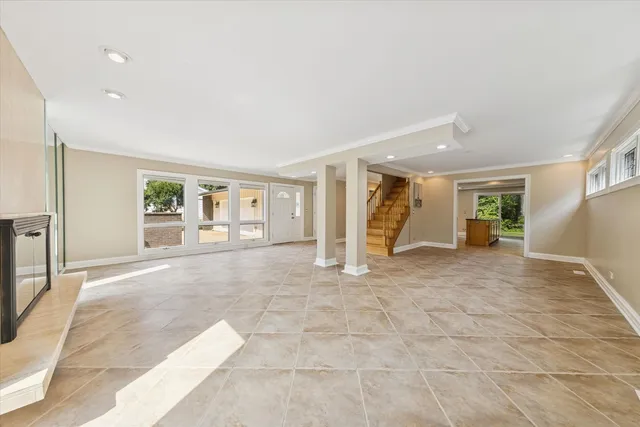 $625,000 | 1136 Barneswood Drive, Downers Grove, IL 60515