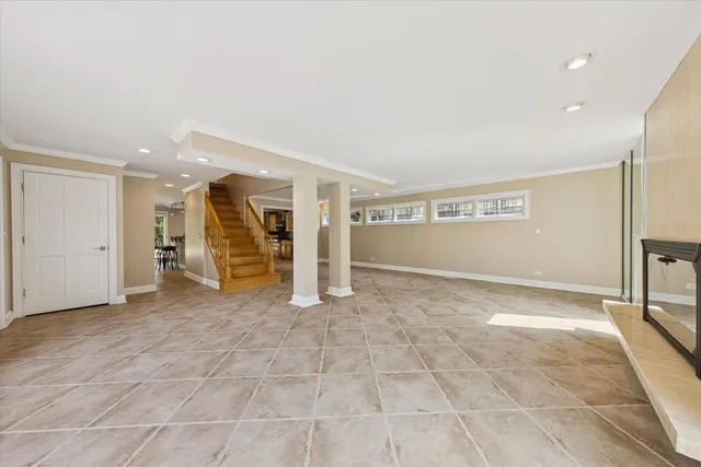 $625,000 | 1136 Barneswood Drive, Downers Grove, IL 60515