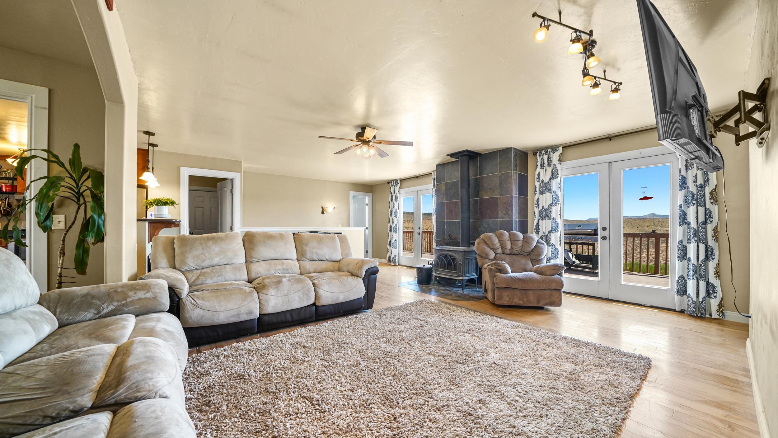 7032 County Road 2 Rangely, CO 81648 - Photo 14 of 32