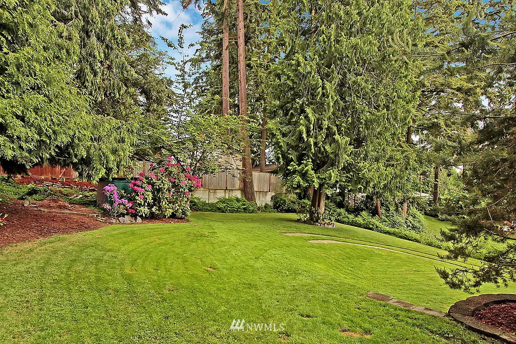 24319 4th Place West Bothell, WA 98021 - Photo 4 of 16
