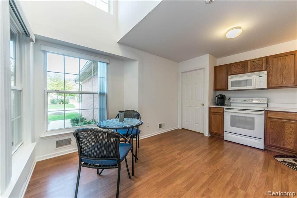 430 Cherry Grove Road Canton, MI 48188 - Photo 15 of 32
