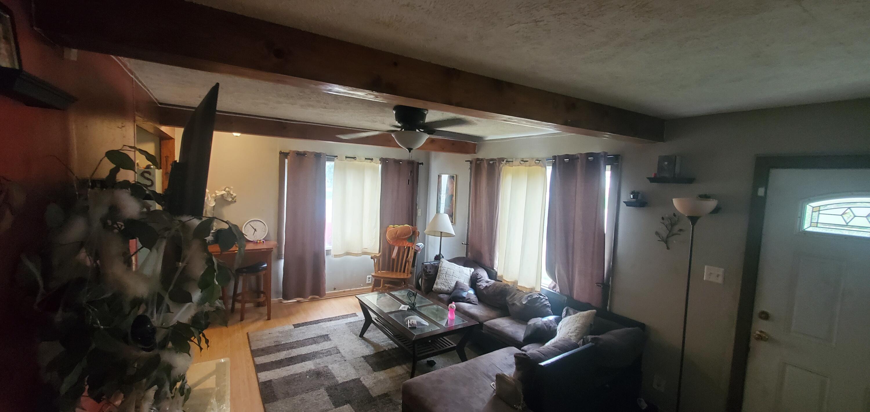 132 Derby Road Battle Creek, MI 49017 - Photo 4 of 17 20211011_142015 (1)