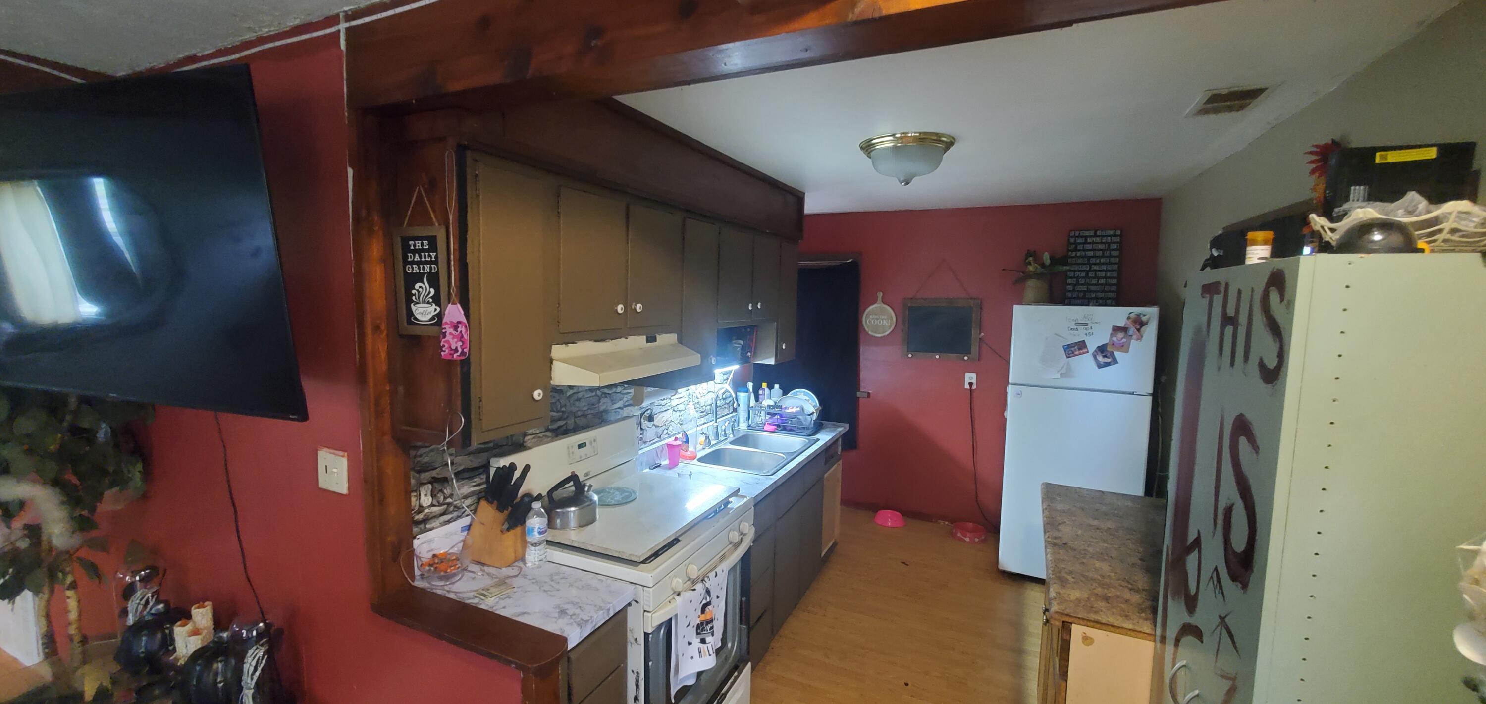 132 Derby Road Battle Creek, MI 49017 - Photo 6 of 17 20211011_142038