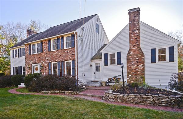 22 Balmoral Road Boxford, MA 01921 - Photo 1 of 25