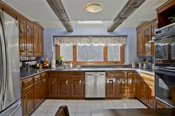 22 Balmoral Road Boxford, MA 01921 - Photo 4 of 25