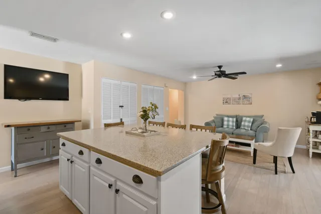 $5,950 | 15739 75th Way North, Palm Beach Gardens, FL 33418