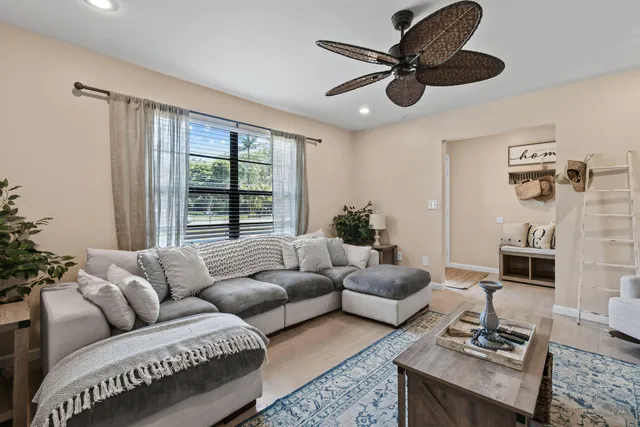 $5,950 | 15739 75th Way North, Palm Beach Gardens, FL 33418