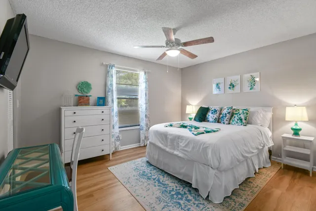 $5,950 | 15739 75th Way North, Palm Beach Gardens, FL 33418