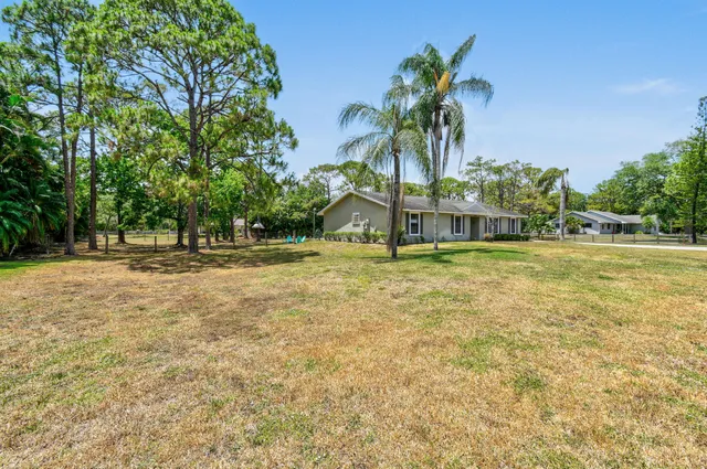 $5,950 | 15739 75th Way North, Palm Beach Gardens, FL 33418