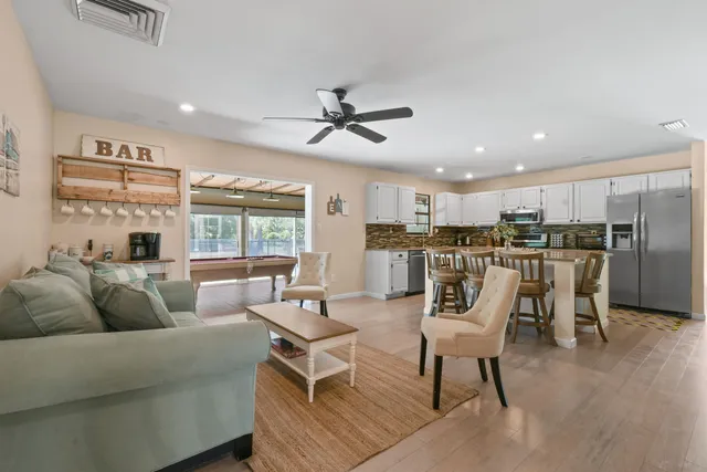 $5,950 | 15739 75th Way North, Palm Beach Gardens, FL 33418