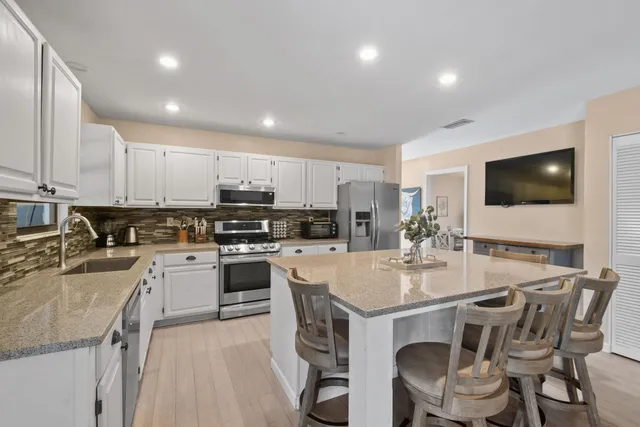 $5,950 | 15739 75th Way North, Palm Beach Gardens, FL 33418