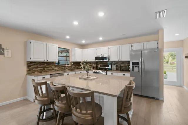 $5,950 | 15739 75th Way North, Palm Beach Gardens, FL 33418