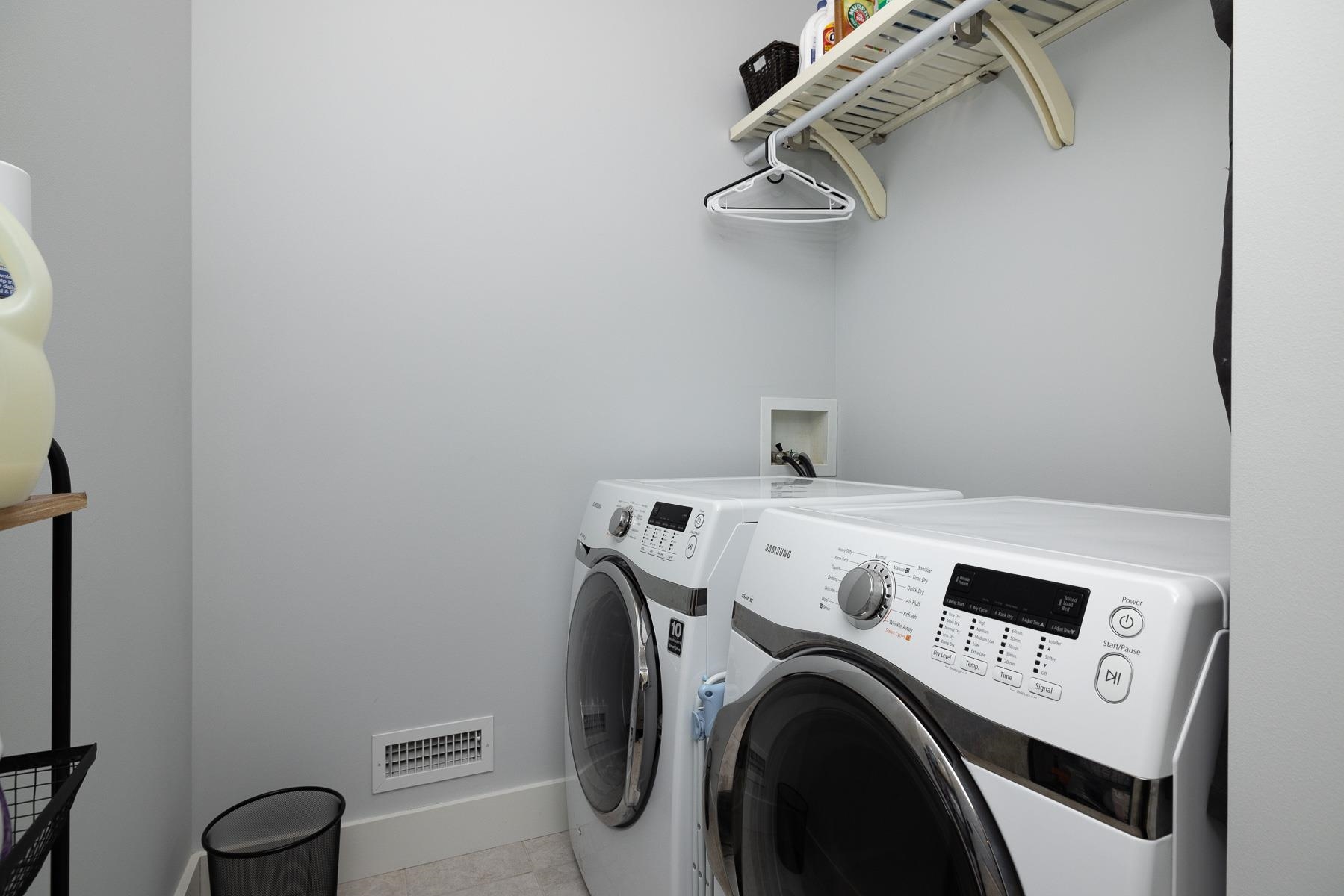 34 Winnicut Road, Unit 1 North Hampton, NH 03862 - Photo 13 of 40