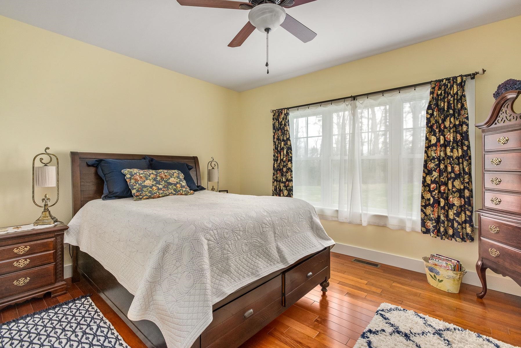 34 Winnicut Road, Unit 1 North Hampton, NH 03862 - Photo 15 of 40